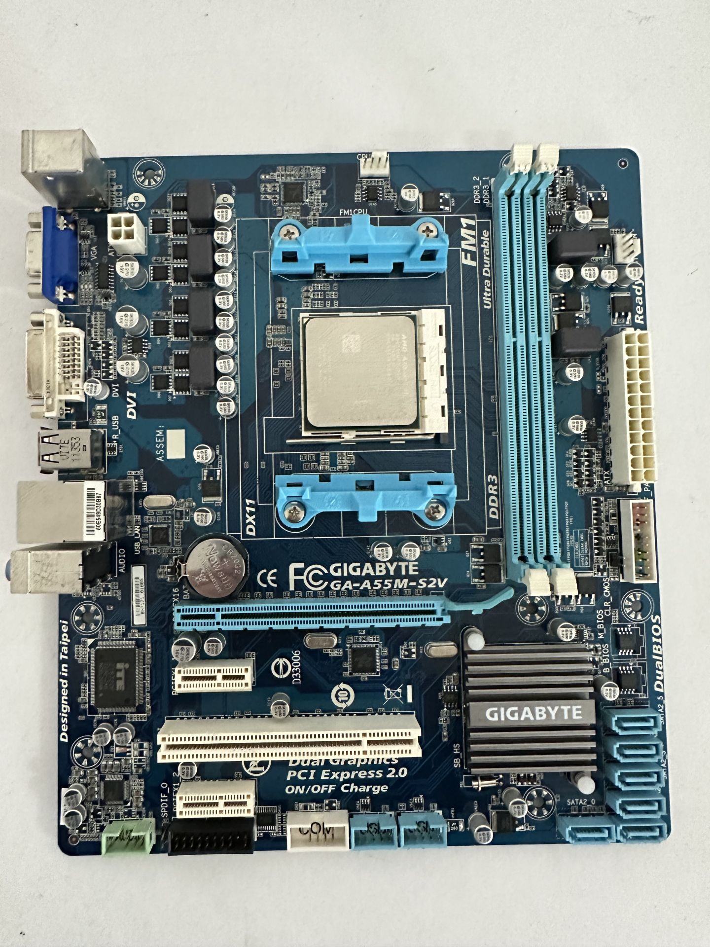 Материнська плата Gigabyte GA-A55M-S2V   (sFM1 + Процесор Athlon 631 - фото фото фото 0