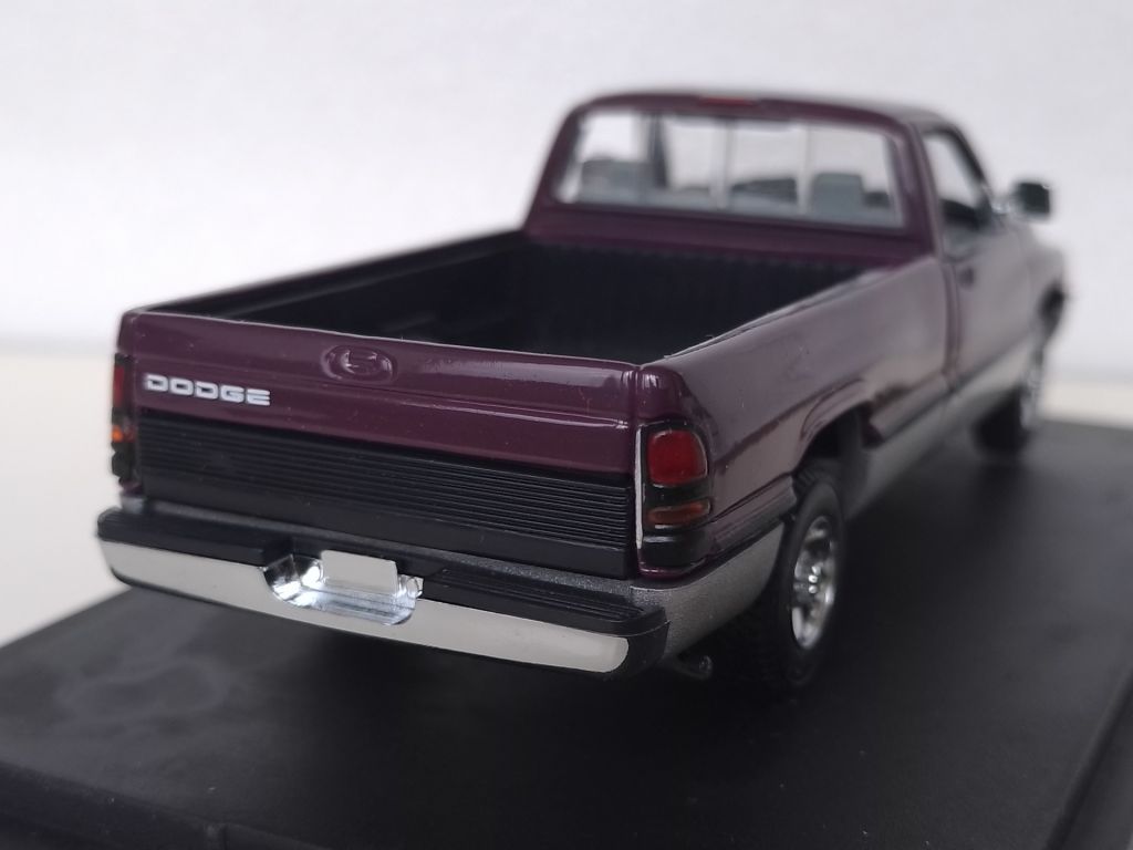 Dodge RAM 2500. UH Universal Hobbies  -3893- - фото фото фото 2