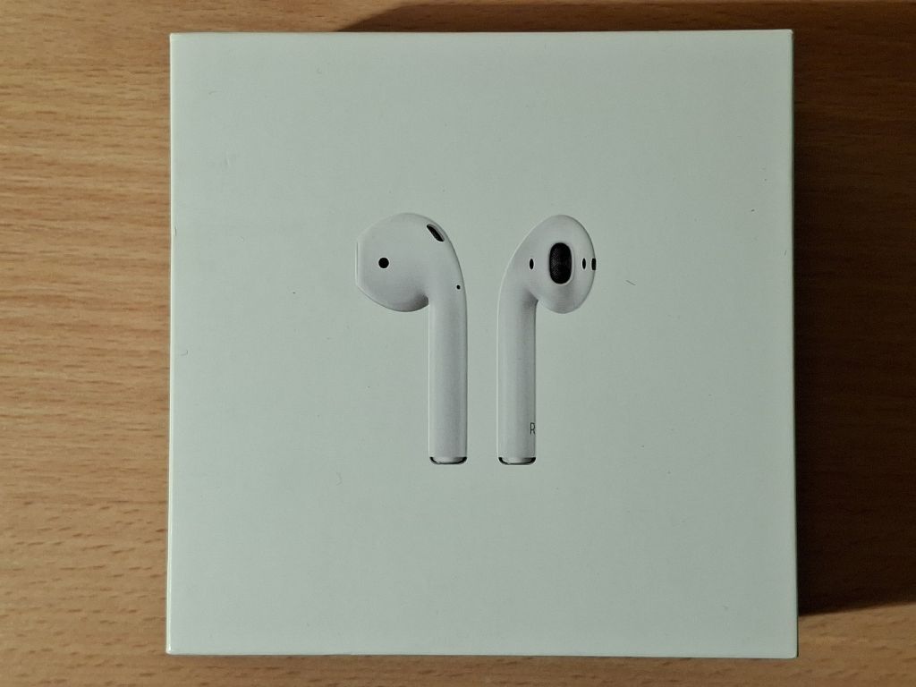 Коробка для наушников Apple AirPods  (#01) MMEF2ZM/A - фото фото фото 0