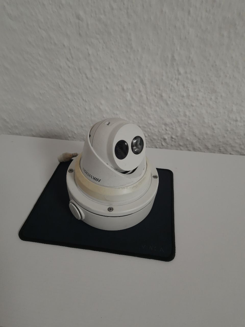 IP-камера Hikvision DS-2CD2325FWD-I    (2 Мп, DarkFighter, PoE) — Повністю робоча, скинута - фото фото фото 0