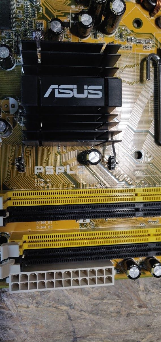 Мат. плата ASUS P5PL2 LGA775 i945PL PCI-E+GbLAN SATA ATX 4DDR2 № 200511 - фото фото фото 1