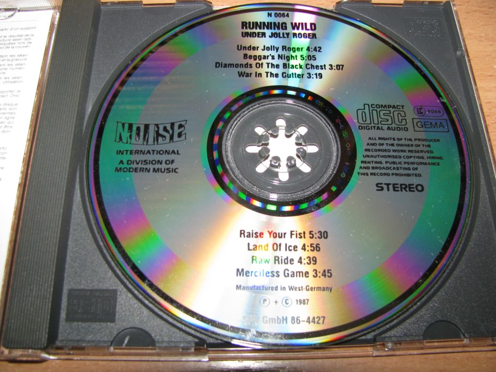 RUNNING WILD - Under Jolly Roger (1987 Noise NO BARCODE) - фото фото фото 2