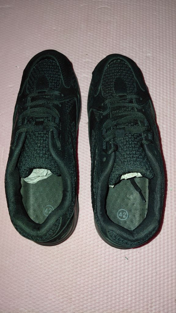 Кроссовки в стиле Adidas Yeezy Boost 700 Utility Black - фото фото фото 2