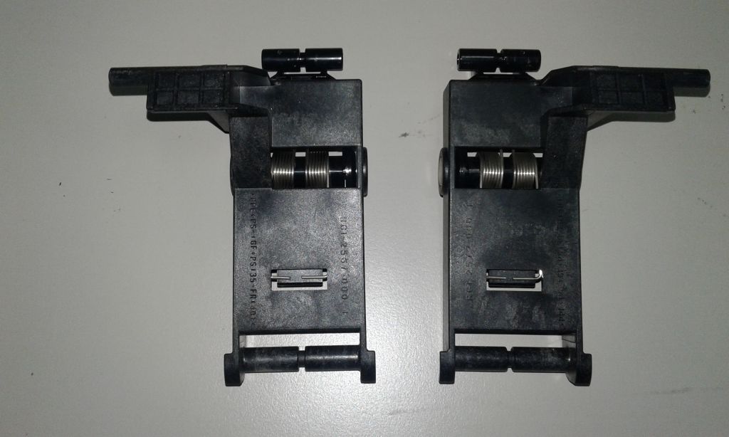 Опоры HP LaserJet M1522nf 3055 3015 3050 Right/Left RC1-2572/RC1-2567 - фото фото фото 0
