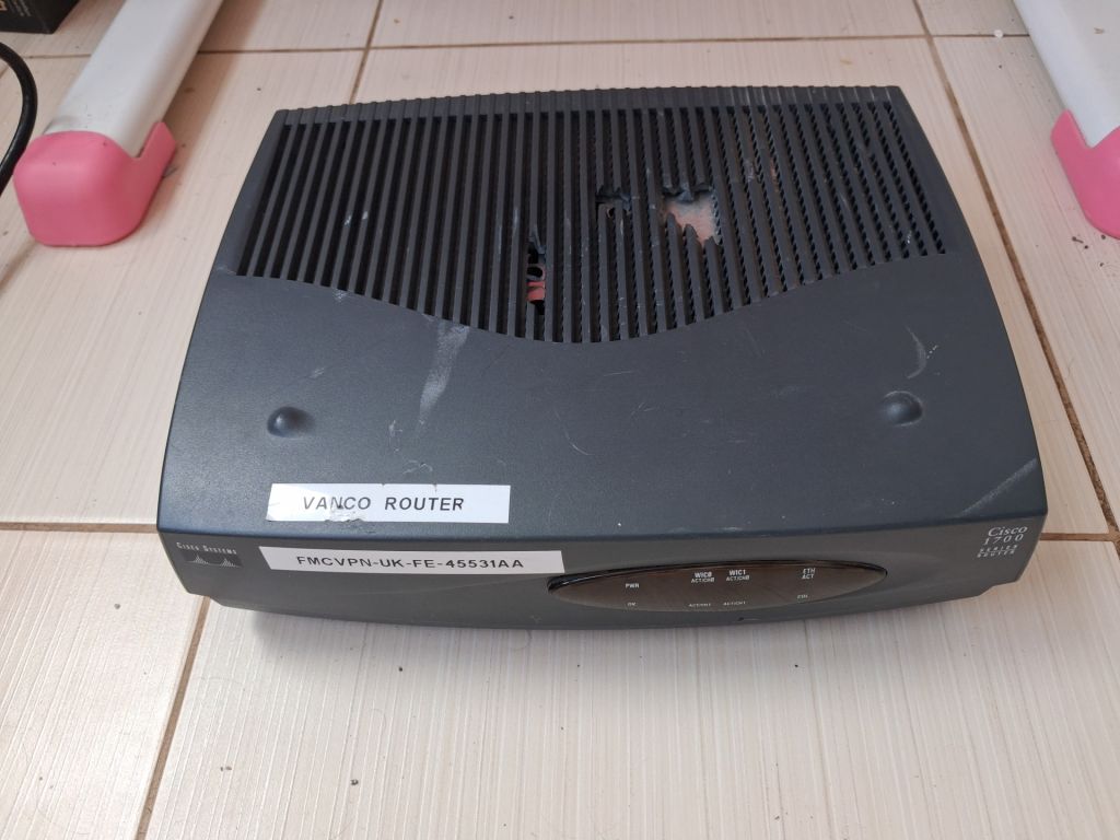 Маршрутизатор router Cisco 1721 - фото фото фото 5