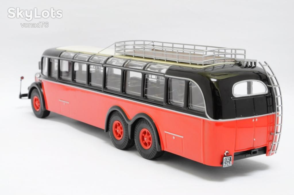 1/43 MERCEDES-BENZ O 10000. PREMIUM ClassiXXs. - фото фото фото 2