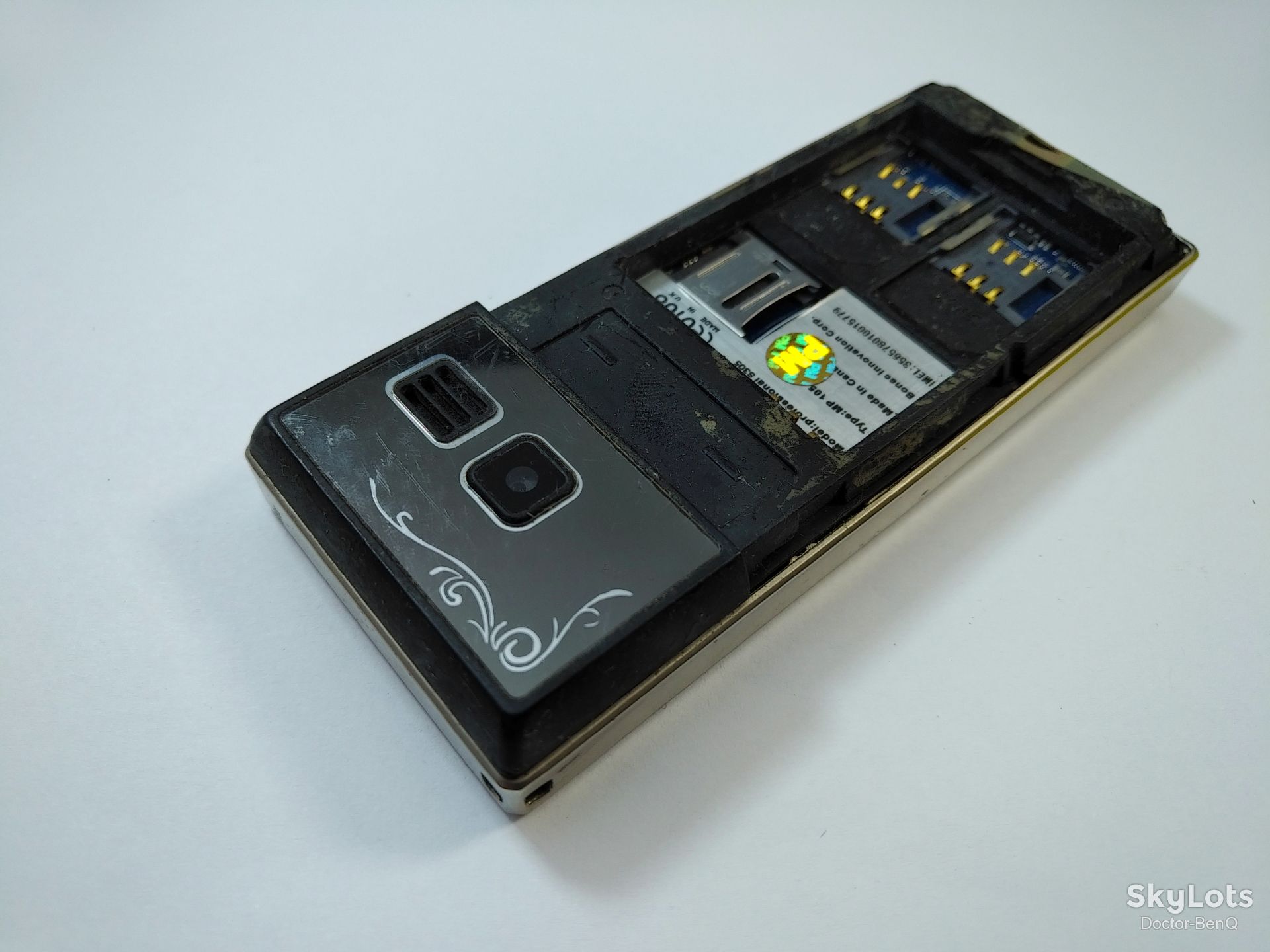 Vertu Mobiado S305 Professional MP105 Limited Edition - фото фото фото 1