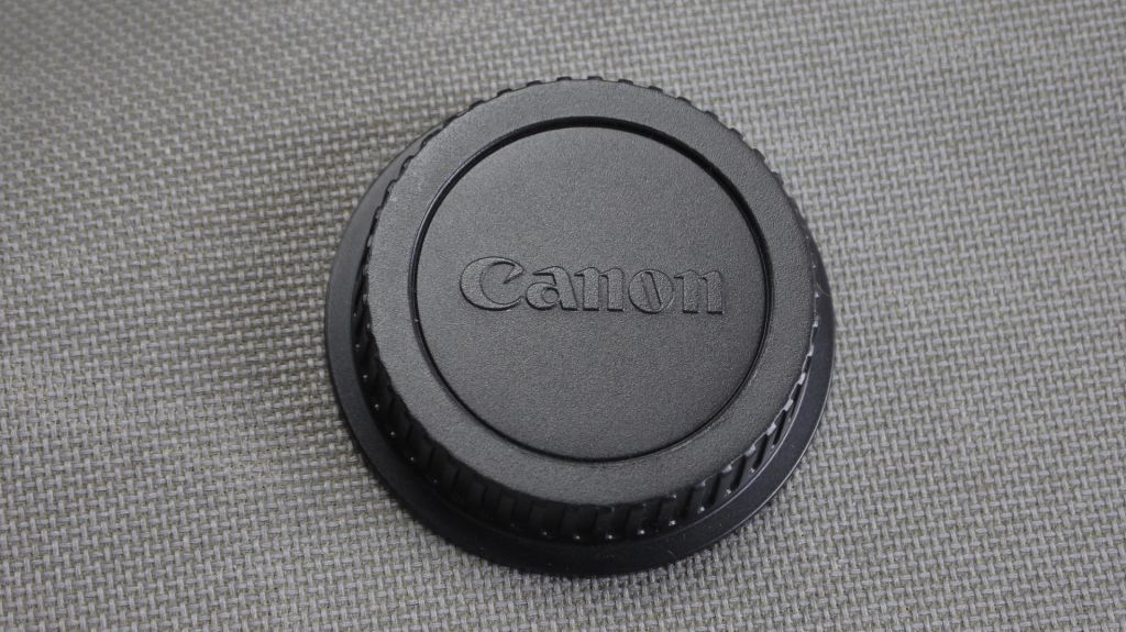 Canon EF / Canon EF-S - 10шт. крышек байонета для объективов Canon EF Вживане - фото фото фото 2