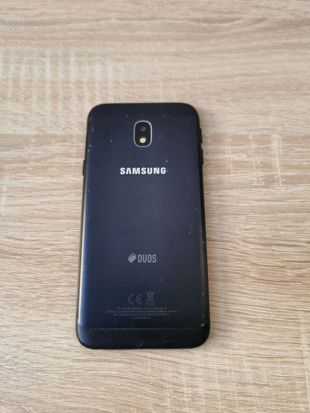 Samsung Galaxy J3 2017    (SM-J330F/DS) Black - Не робочий! - фото фото фото 1