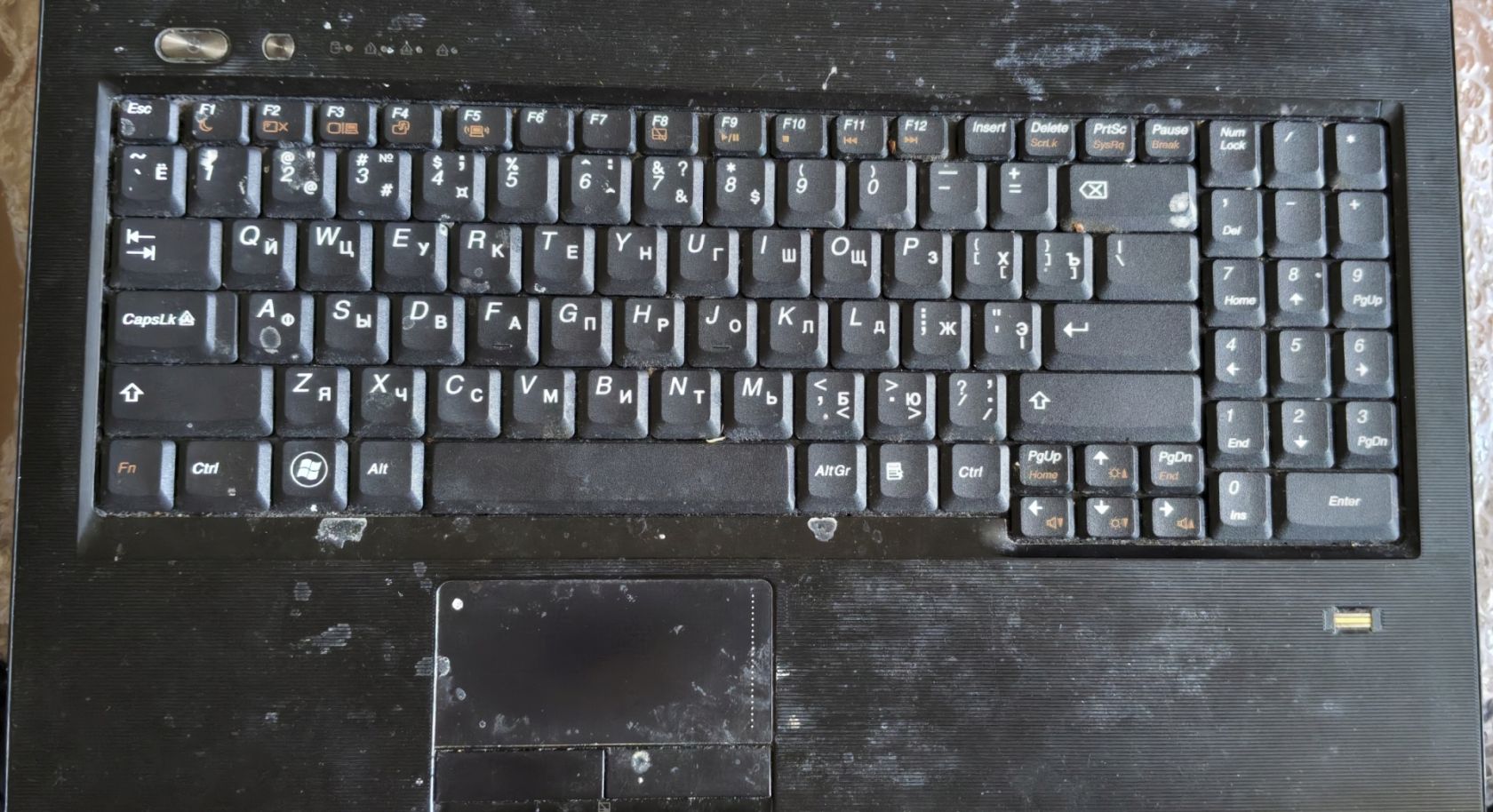 Ноутбук Lenovo B560    (Model 20068) — НЕРОБОЧИЙ / На запчастини - фото фото фото 5