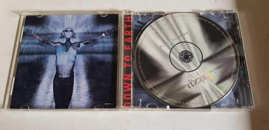 Ozzy Osbourne Down To Earth CD фірмовий - фото фото фото 2