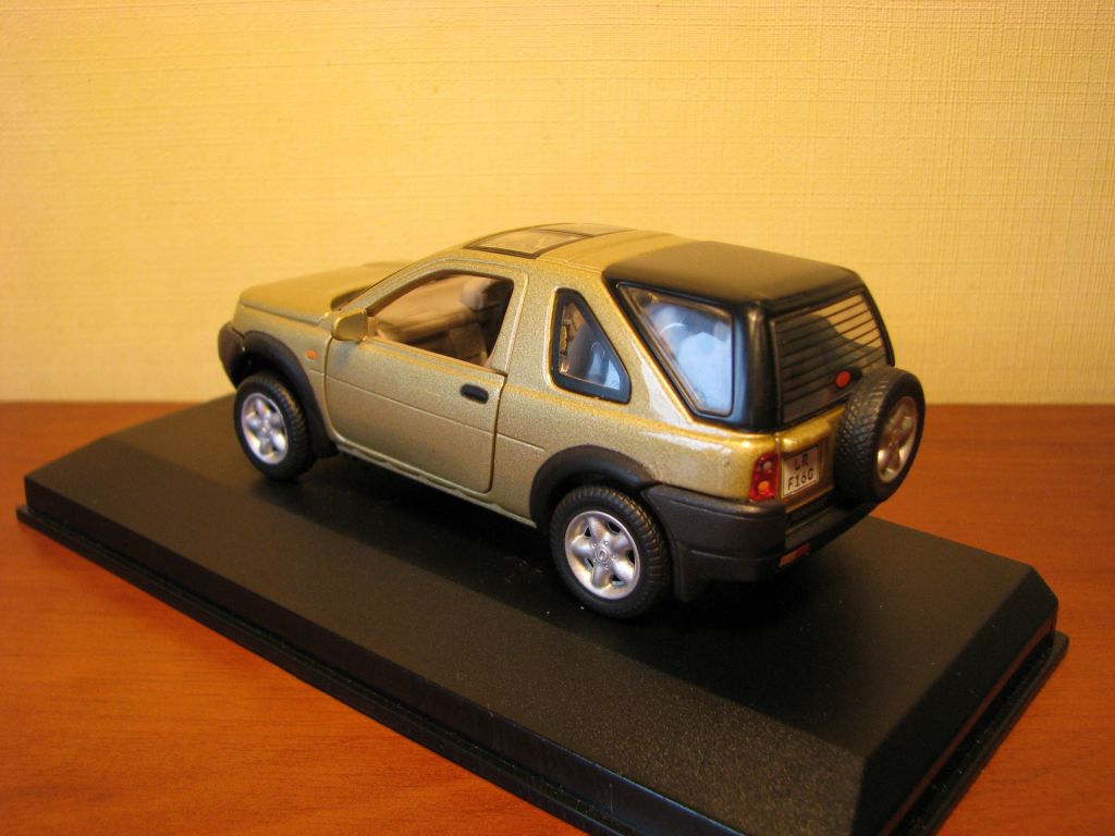 Land Rover Freelander Cararama 1:43 - фото фото фото 2