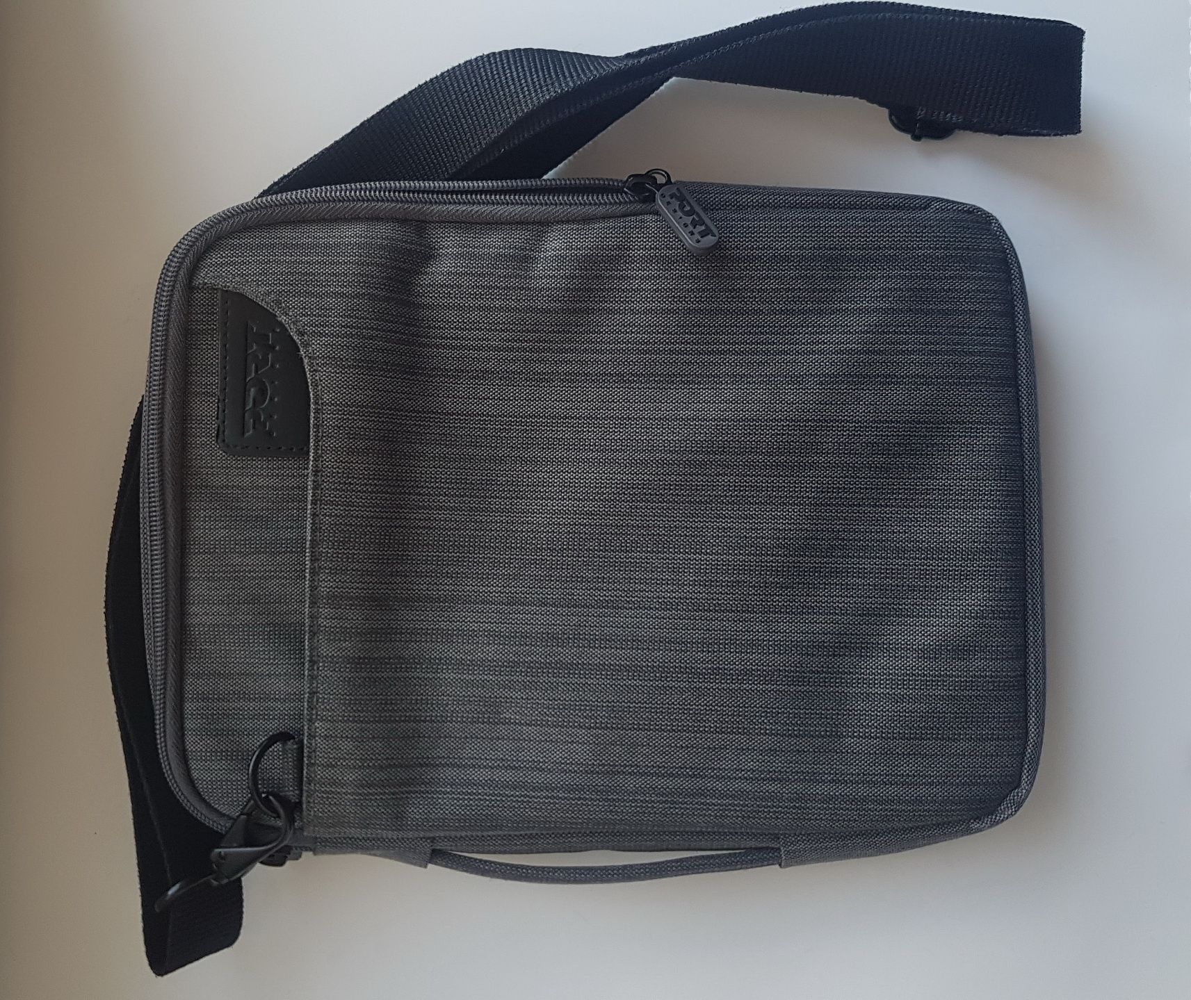 Cумка чехол для планшета PortDesigns Venice Tablet Bag 10,1 дюйма - фото фото фото 4