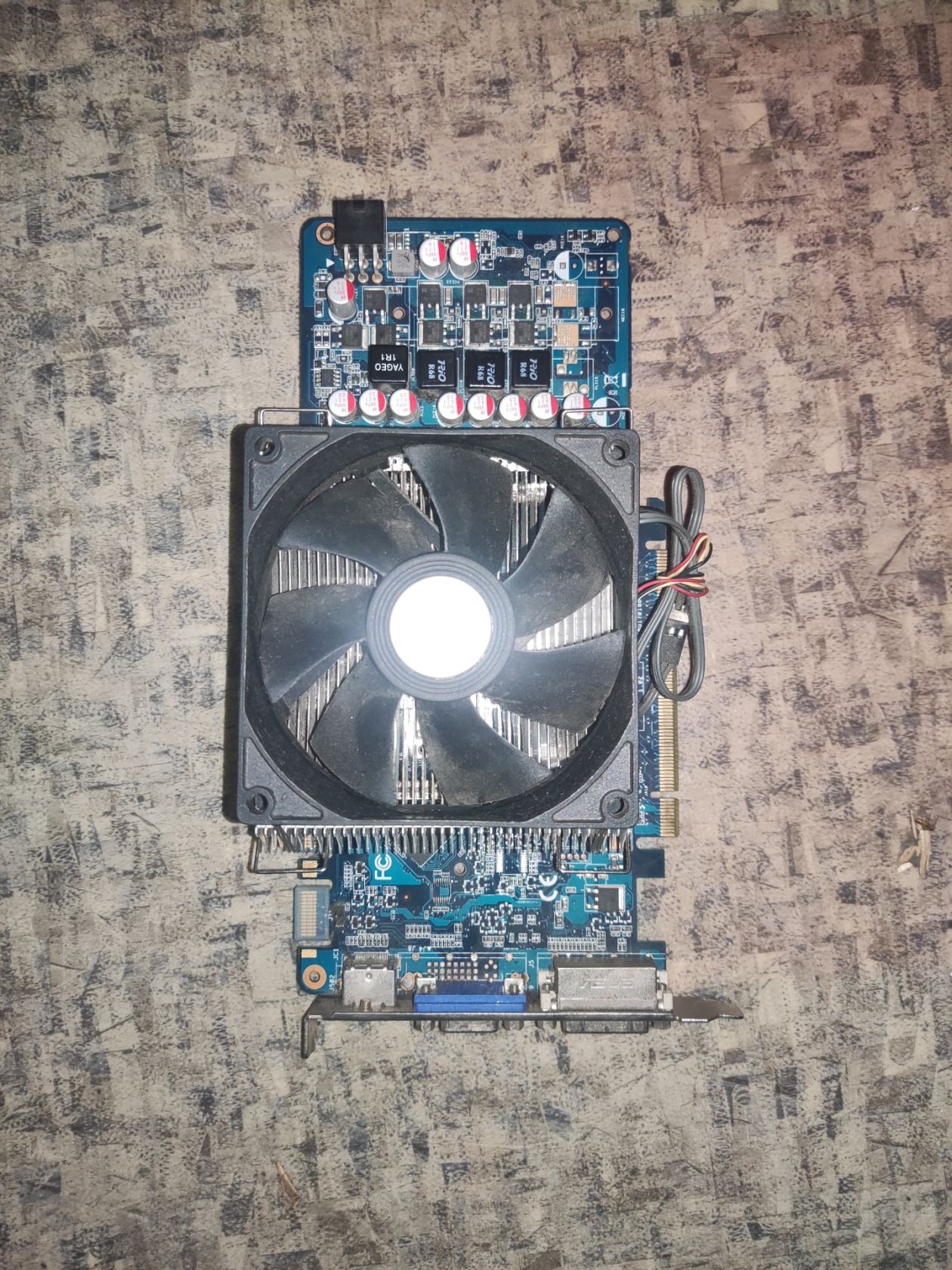 Видеокарта ASUS EN9800GT / DI / 1GD3 / A - фото фото фото 0