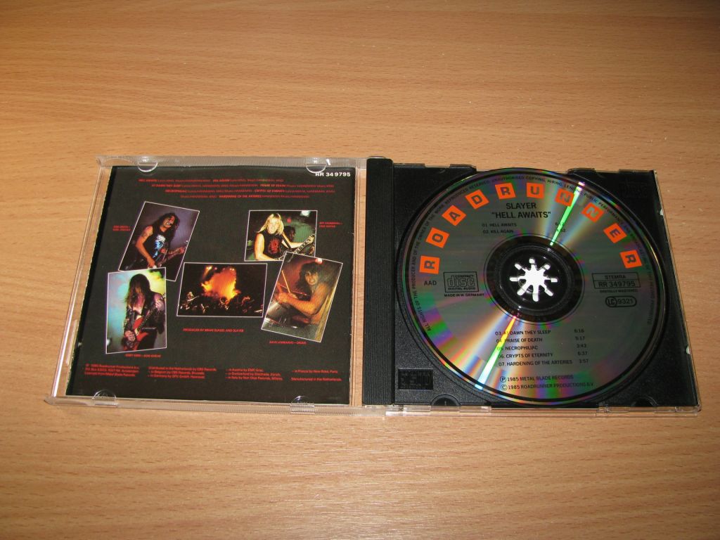 SLAYER - Hell Awaits  (1987 Roadrunner W.Germany) - фото фото фото 1