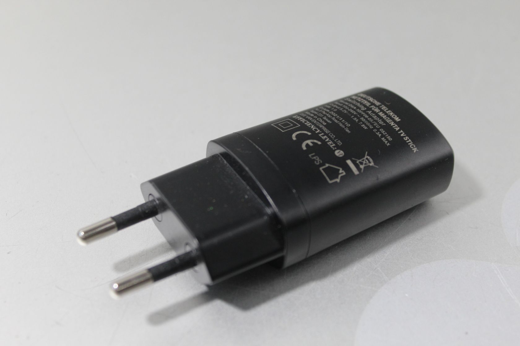 Зарядний пристрій №825 Блок живлення 5,2V 1,5А DSA 10PF06 Deutsche Telekom - фото фото фото 1