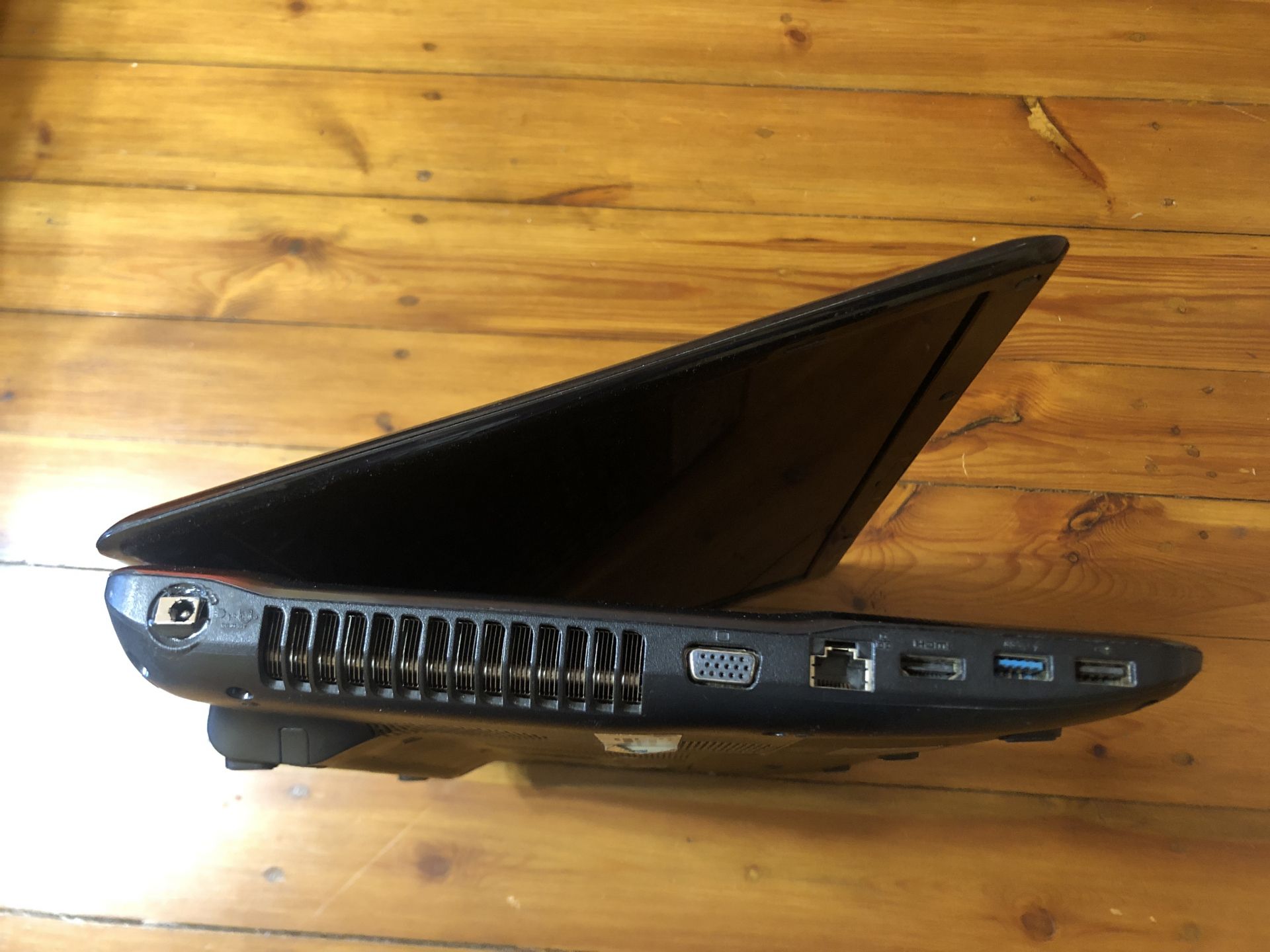 ноутбук TOSHIBA QOSMIO X770 3D - фото фото фото 1