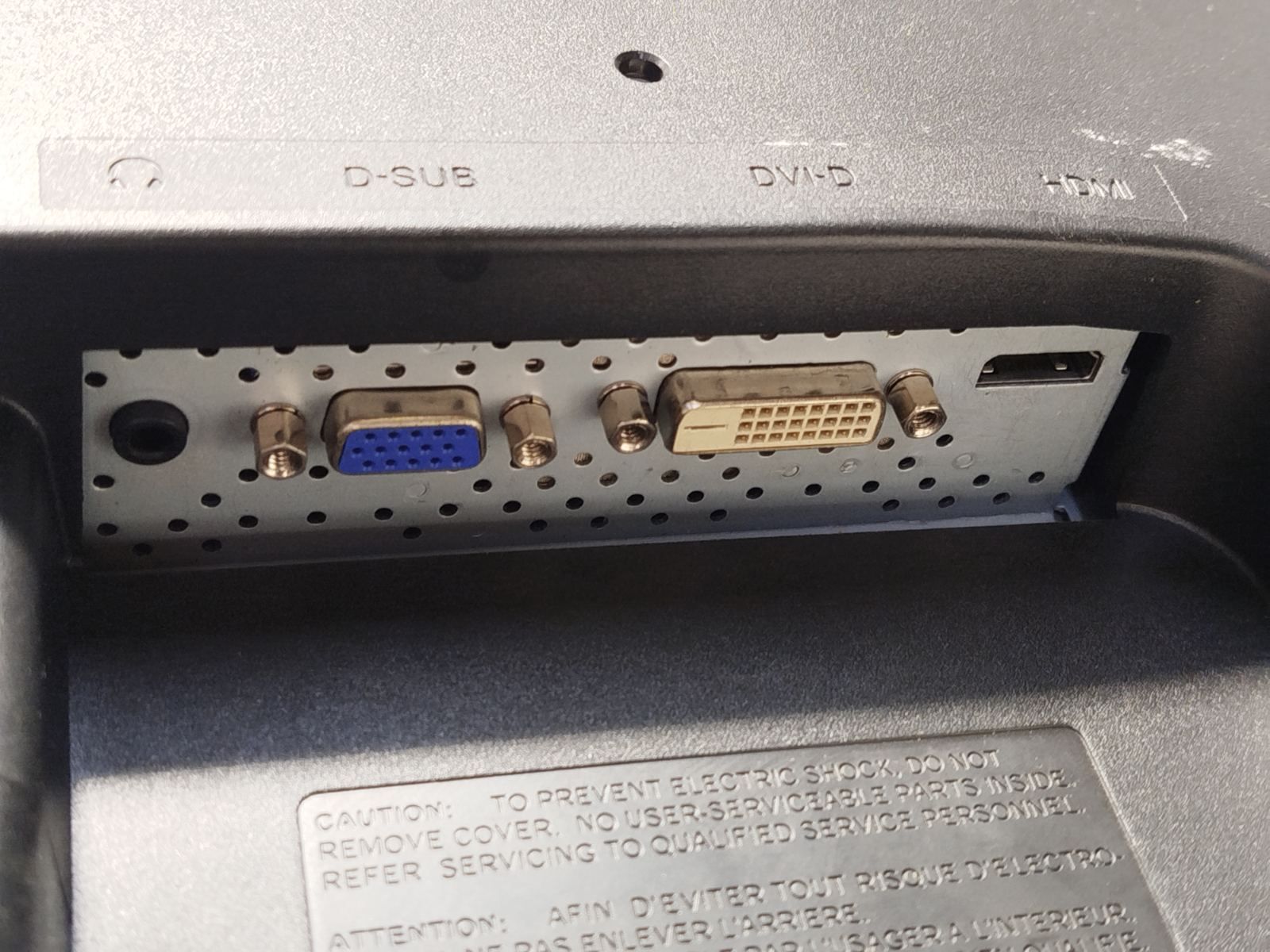 Монітор LG FLATRON 24 дюйми HDMI - фото фото фото 5