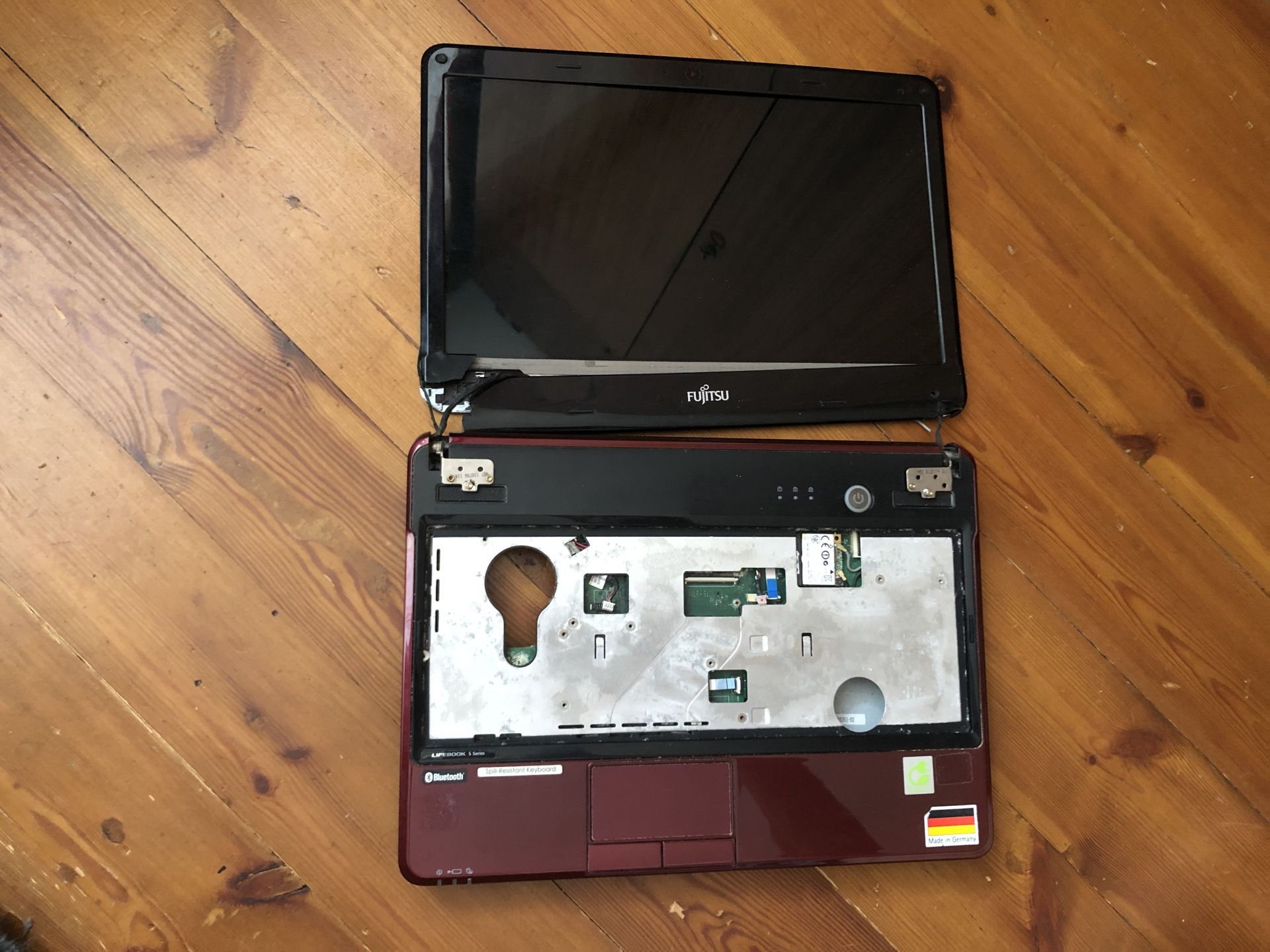ноутбук Fujitsu Lifebook SH531 на части - фото фото фото 1