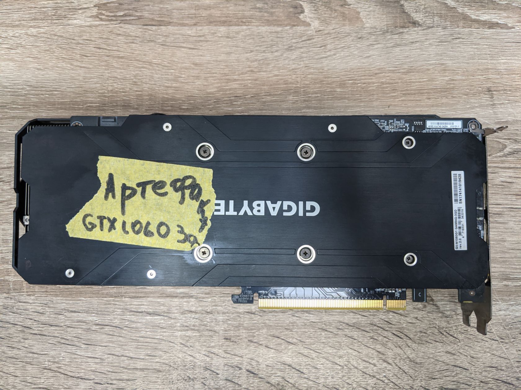 Видеокарта Gigabyte GTX 1060 3GB - фото фото фото 2