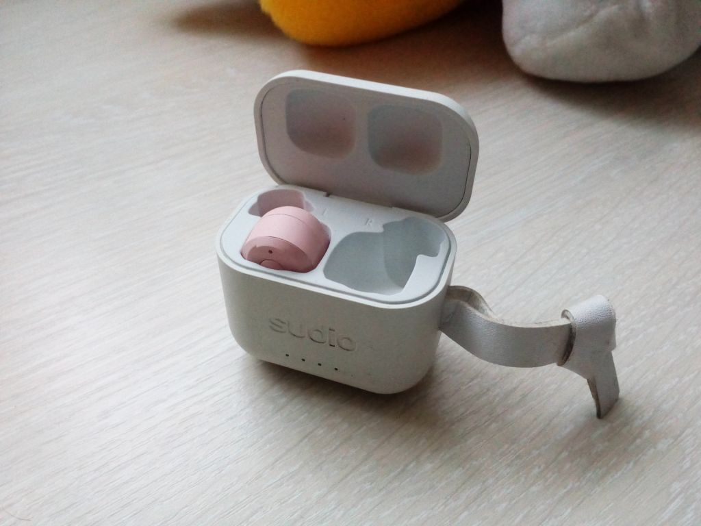 Bluetooth  наушники Sudio ETT оригинал - фото фото фото 0