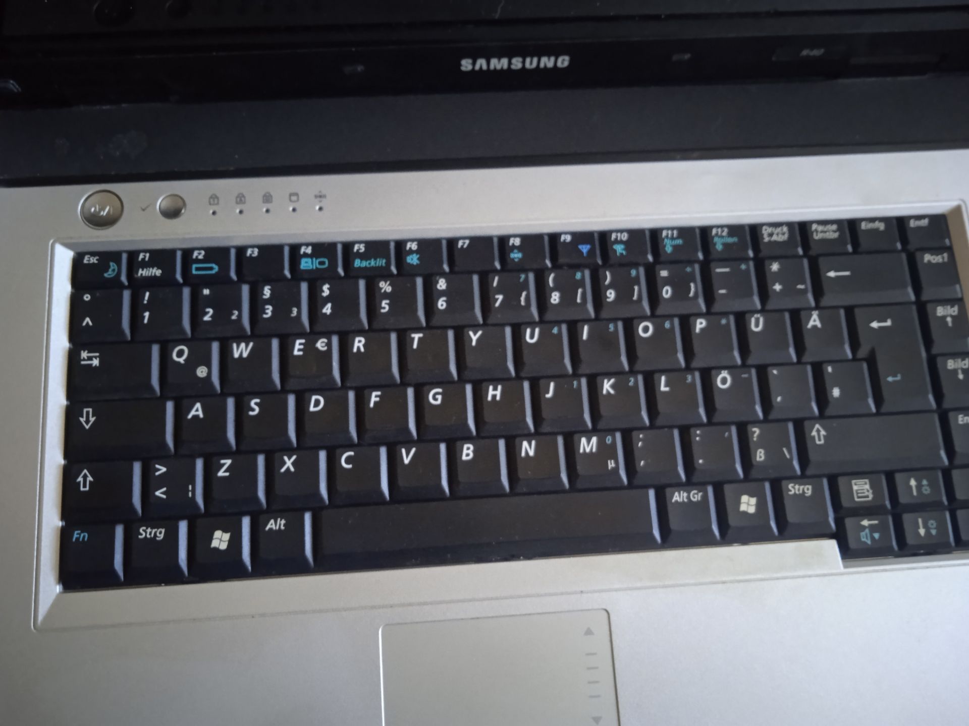Ноутбук SAMSUNG R40 - фото фото фото 3