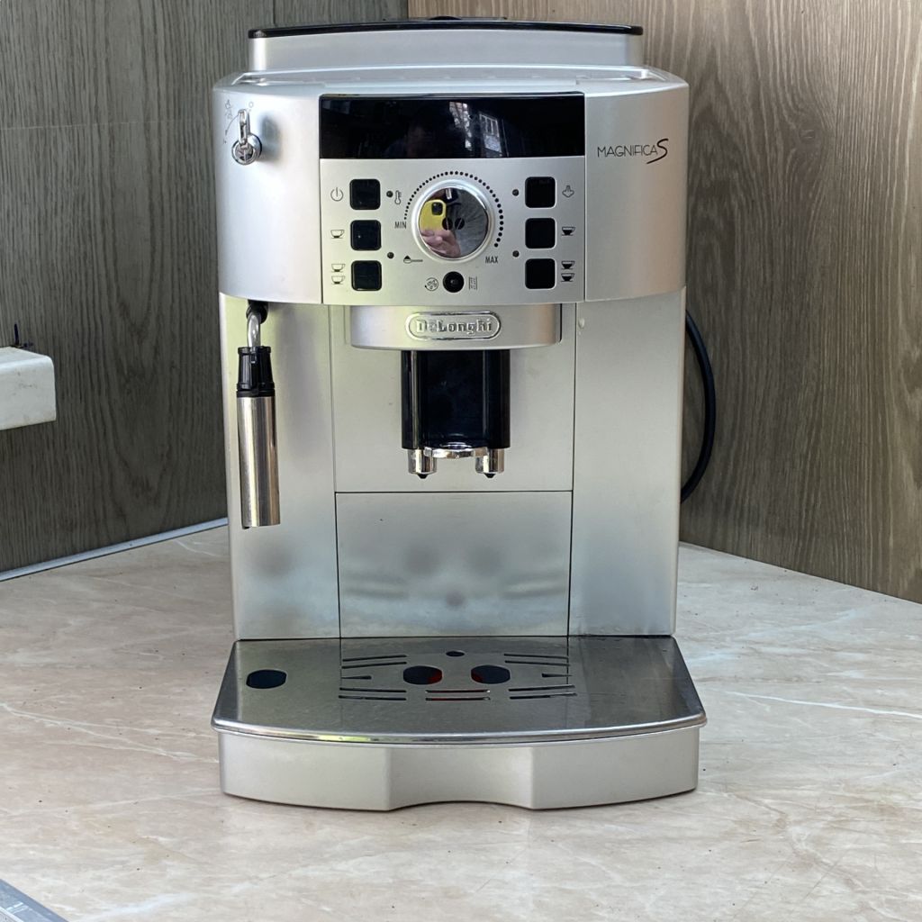 Кавомашина DeLonghi Magnifica S - фото фото фото 0