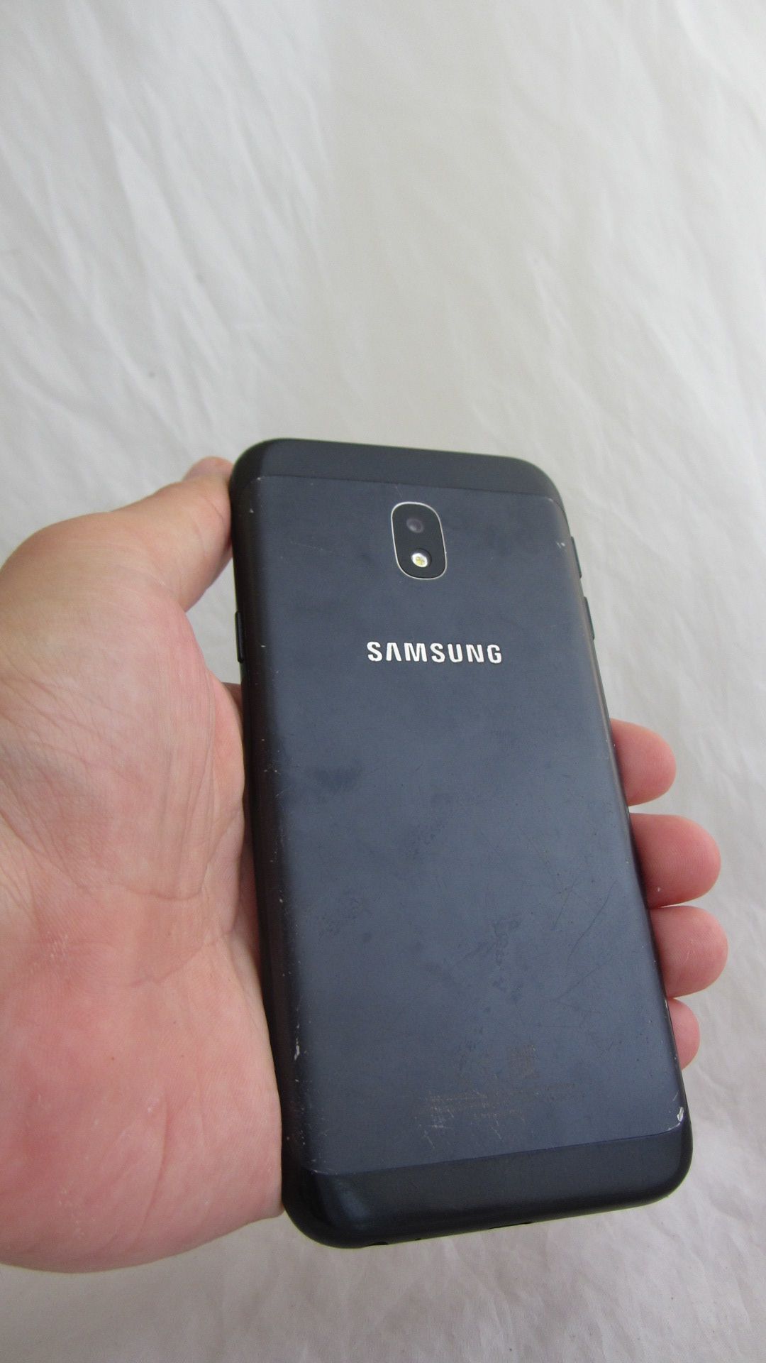 Samsung Galaxy J3   (2017) J330 Black - фото фото фото 3