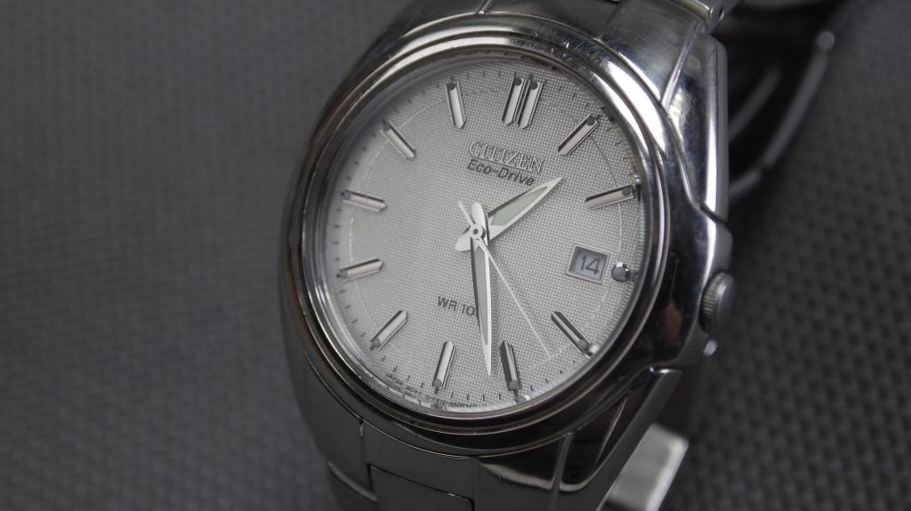 Годинник CITIZEN Eco-Drive 100м.цельнолитая нержавейка белый циферблат model: F810-S005345 HST Вживане - фото фото фото 0