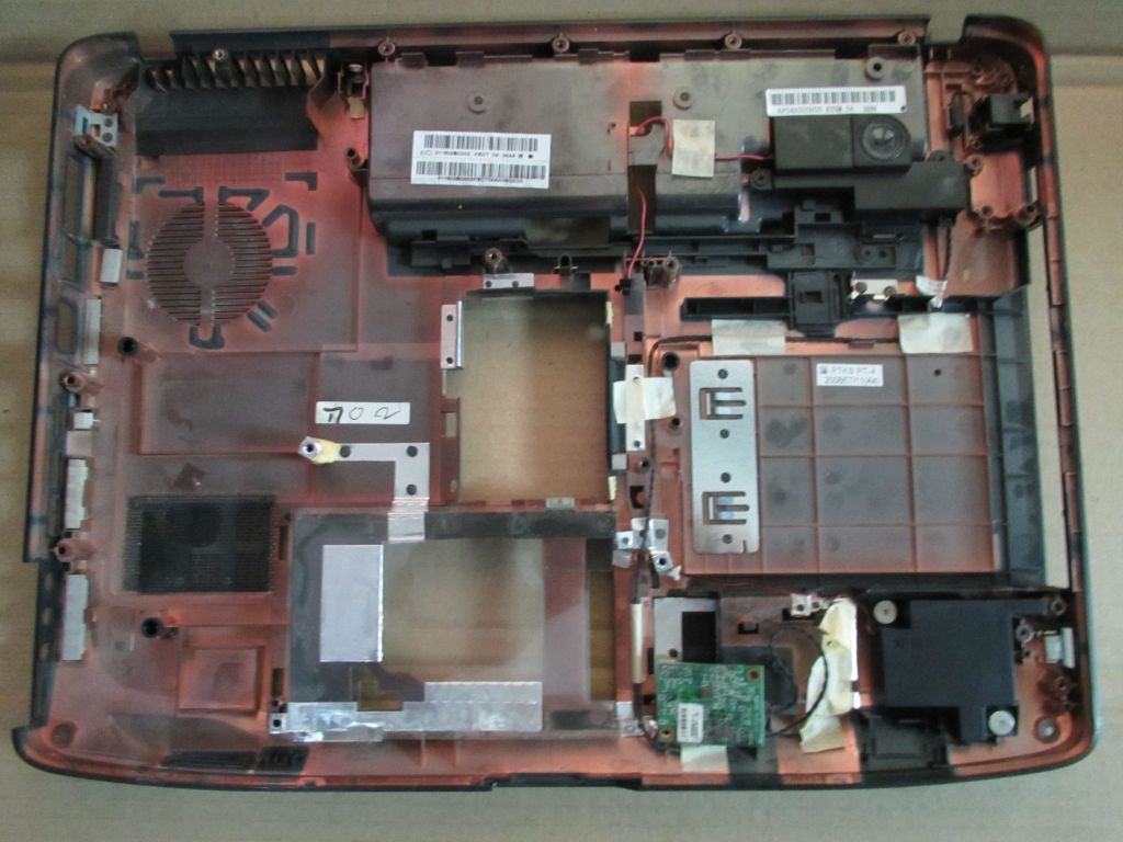 корпус ноутбука Acer Aspire 5530 - поддон    (AP04A000H00) - фото фото фото 1