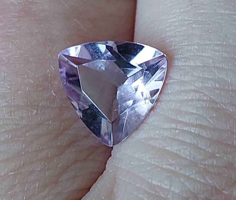 Аметист 8.95 х 8.92  мм  1.9 Ct - фото фото фото 3