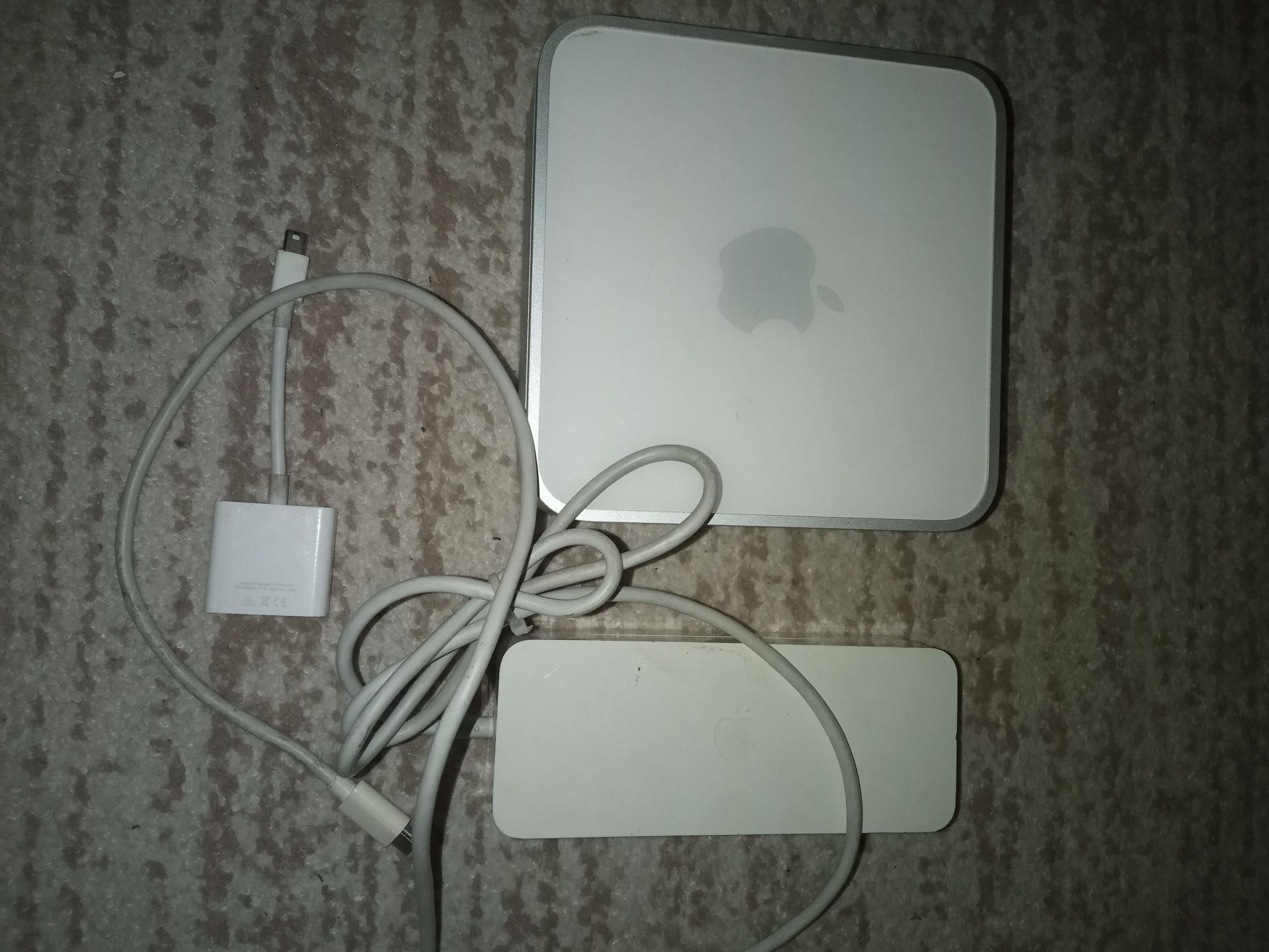 Apple Mac mini "Core 2 Duo" 2.0     (Early 2009) A1283 - фото фото фото 3