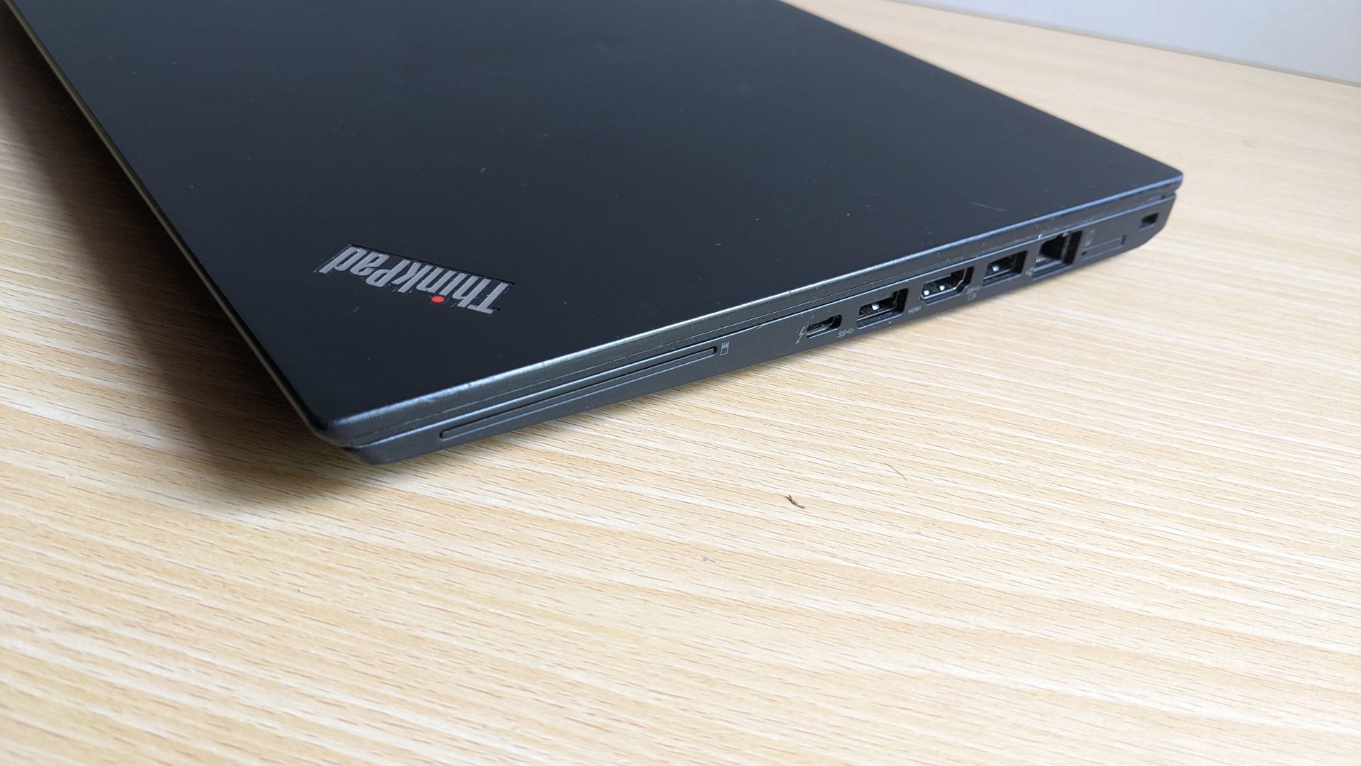 Ультрабук Lenovo ThinkPad T470s 20HF001FUS sn: PC0N86RA - фото фото фото 3
