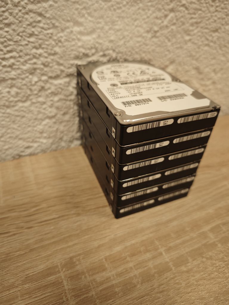 Серверний HDD HGST 600G - фото фото фото 2