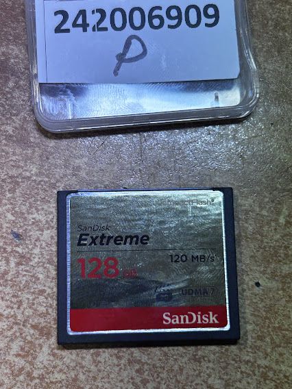 Карта памяти CompactFlash SanDisk Extreme 120MB/s 128GB № 242006909 - фото фото фото 1