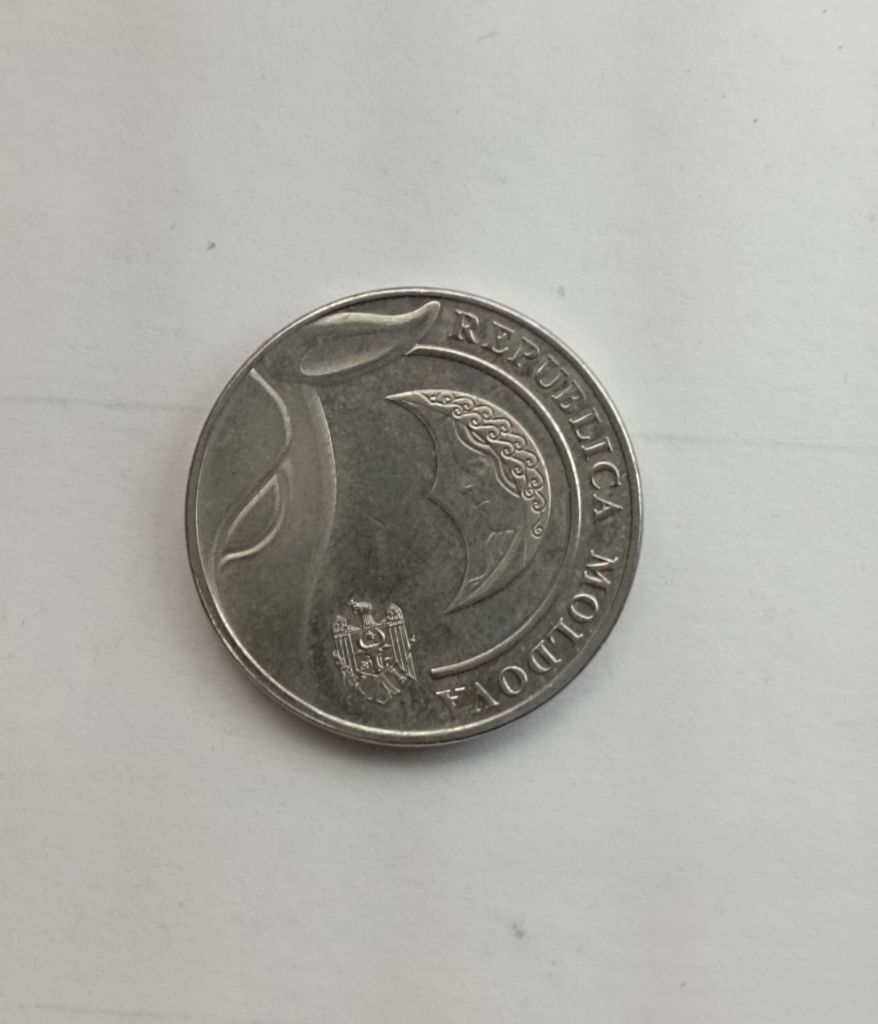 Молдова 1 лея 2018 г. - фото фото фото 1