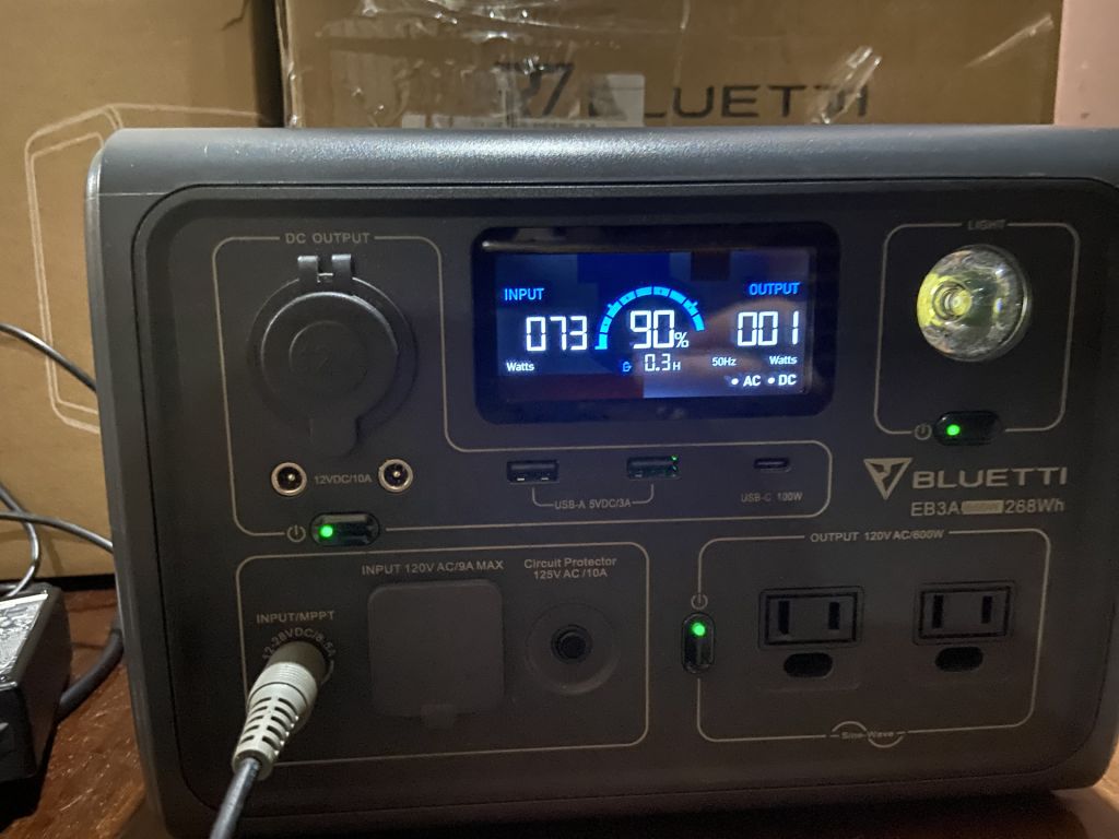 Зарядна станція Bluetti EB3A 600W 268Wh  (120вольт )USA - фото фото фото 7