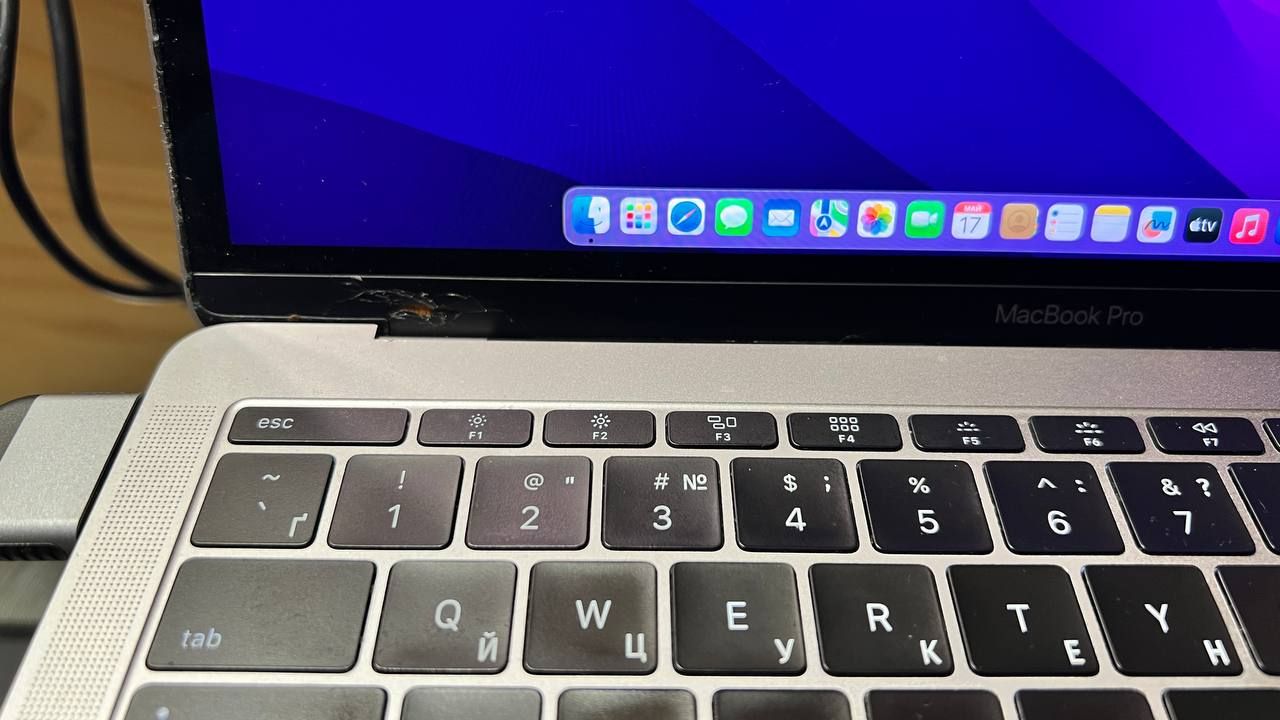 Macbook Pro Retina Early 1708 2017 - фото фото фото 5
