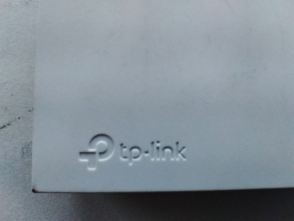 Комутатор TP-LINK LS1005 - фото фото фото 2