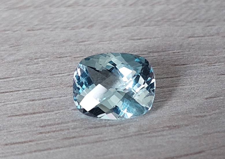 Топаз 4.94 ct 11,7x9,5 мм - фото фото фото 2