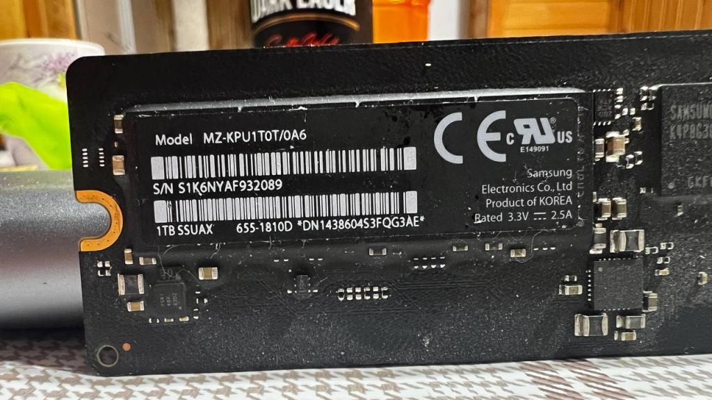 Apple 1TB SSD MZ-KPU1T0T/0A6 MacBook Pro Retina - фото фото фото 2