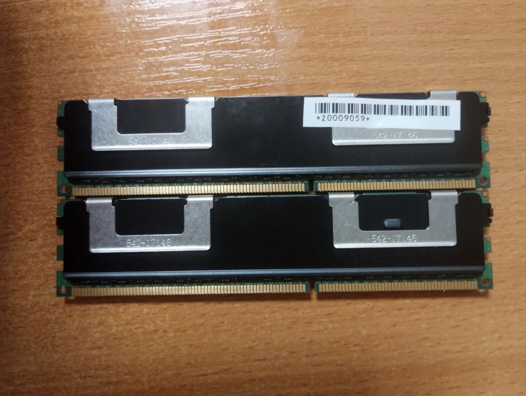 Micron 4GB DDR3 REG ECC серверна пам'ять - фото фото фото 1