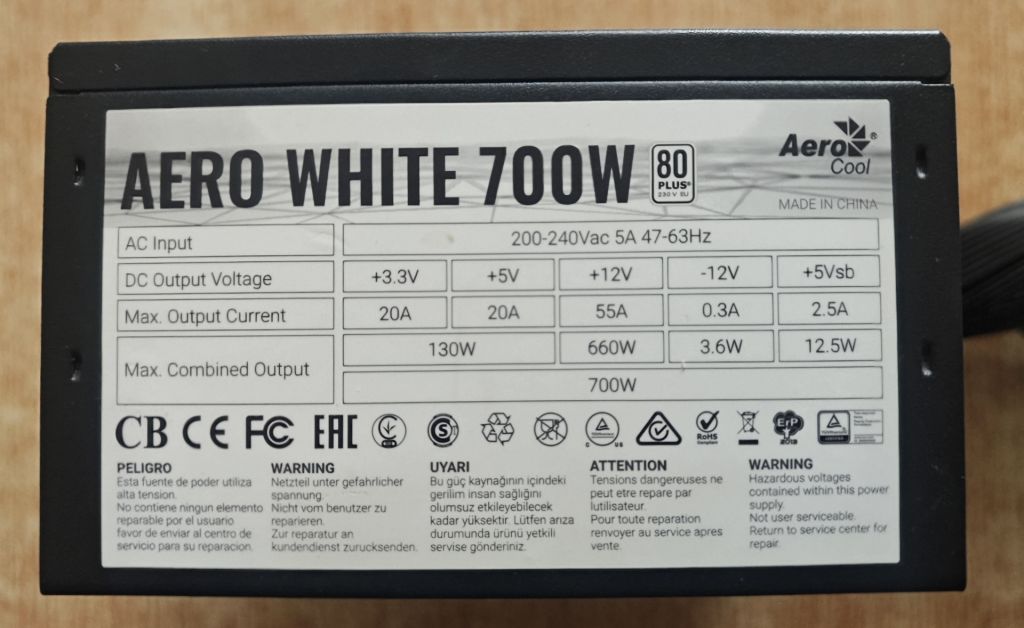Блок живлення Aerocool Aero White 700W - фото фото фото 0