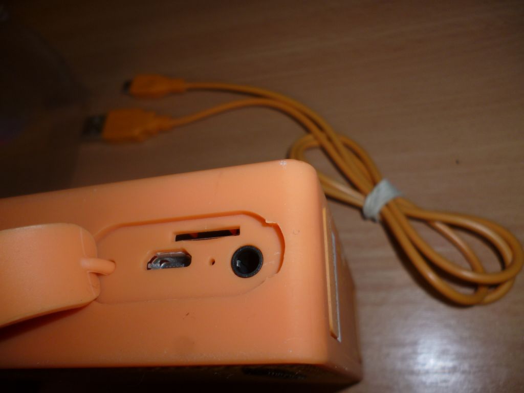 Bluetooth колонка Blaupunkt BT04OR с радио - фото фото фото 3