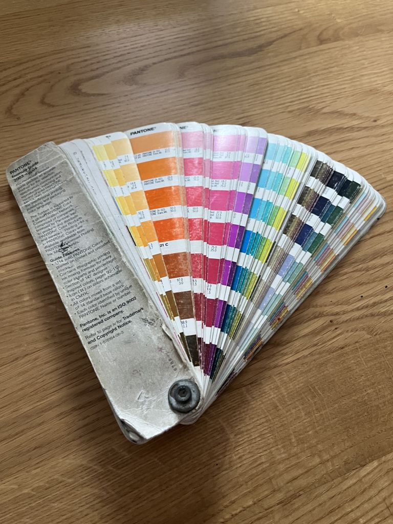 Веер Pantone - фото фото фото 1