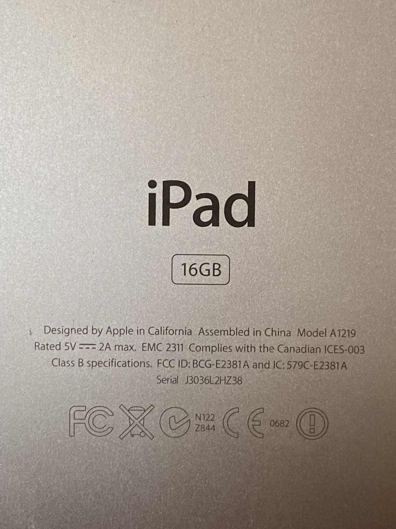 Apple iPad 1 16GB Wi-Fi A1219 Jailbreak iOS 5.1.1 - фото фото фото 5
