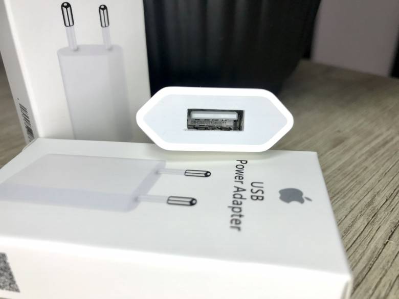 Сетевой адаптер, Блок, Кубик к айфону Apple Power Adapter iPhone 5W, 1A - фото фото фото 3