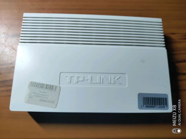 Маршрутизатор TP-Link TL-R402M 4xLAN, 1xWAN  (TL-R402M) - фото фото фото 0