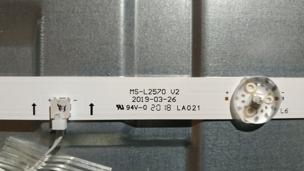 LED підсвітка MS-L2570 V2  , від телевізора Realme TV43 . Стринги. - фото фото фото 0