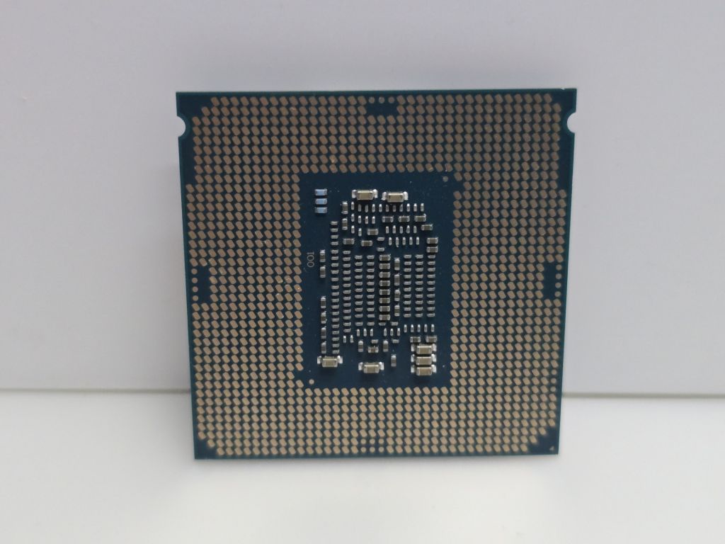 Процессор Intel Core i3-8100   (3.60GHz/3MB/8GT, s1151, tray, б/у) - фото фото фото 1